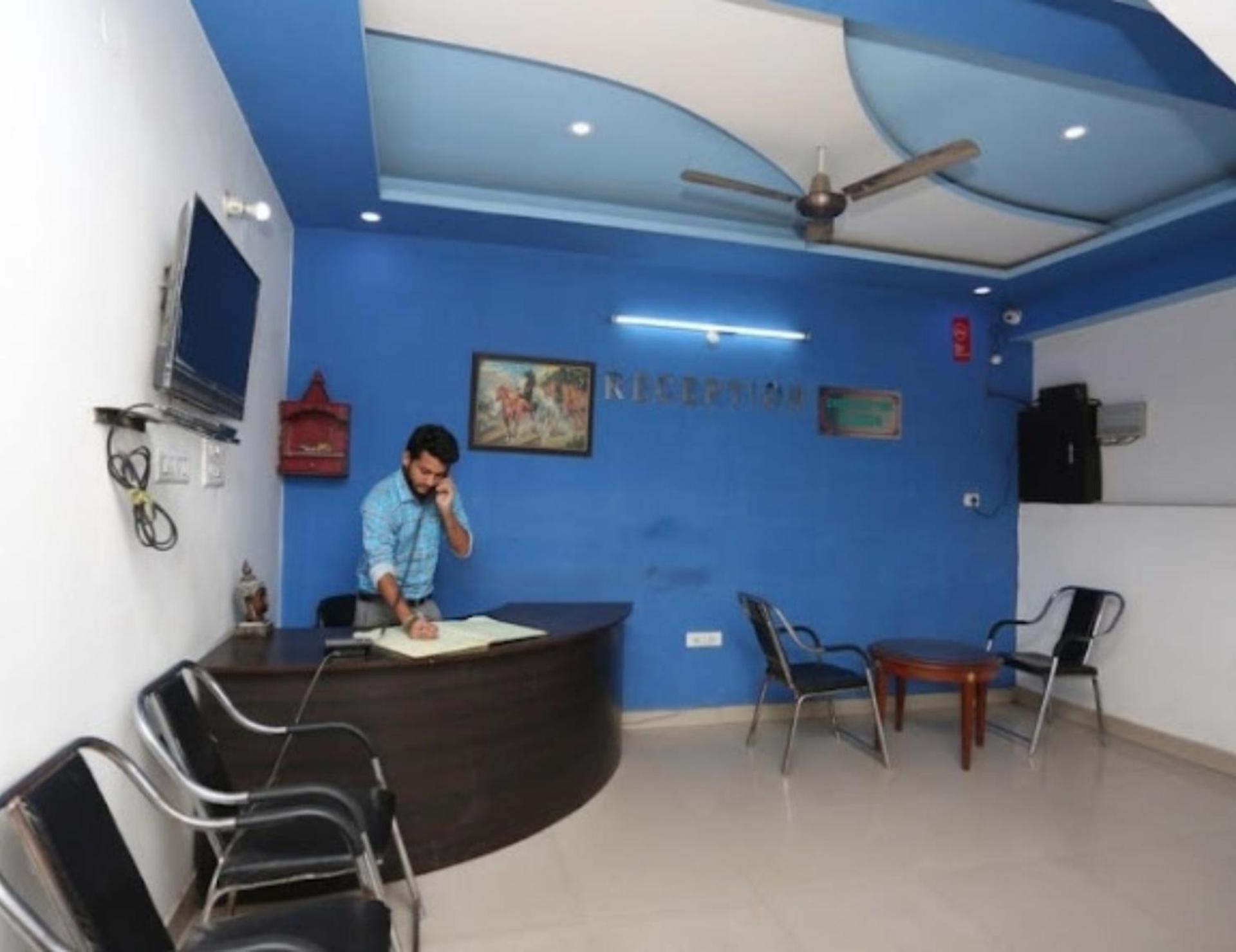 Hotel S K Palace Lucknow , Best Hotel In Lucknow , Hotel In Transport Nagar Lucknow ,Budget Hotels In Λάκναου Εξωτερικό φωτογραφία